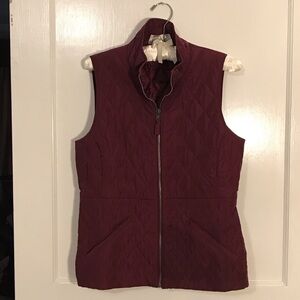 Talbots Fitted Zippered Burgundy Quilted Vest 8p